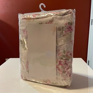 Simply Shabby Chic Rachael Ashwell Floral Blush Beauty Single Shower Curtain